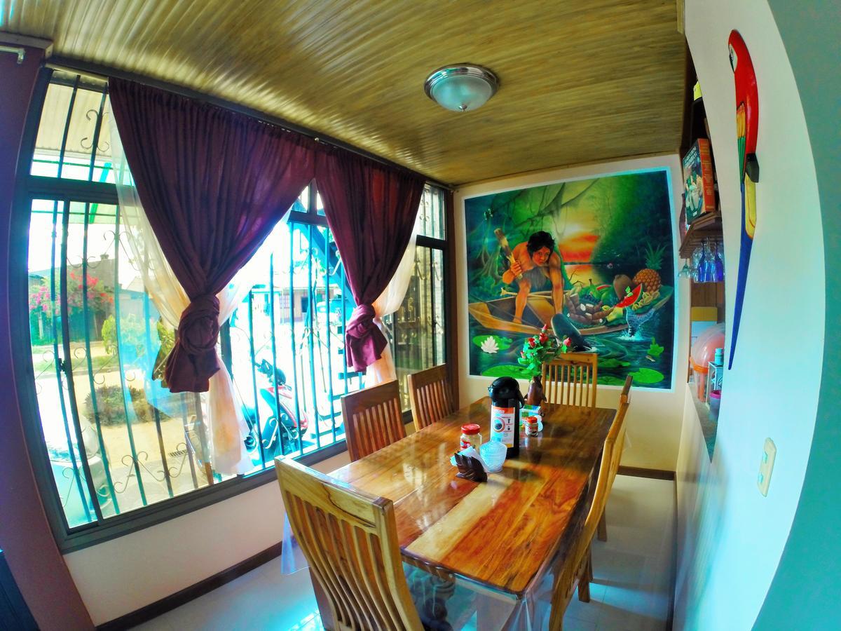 Hostal La Esperanza ليتيسيا المظهر الخارجي الصورة